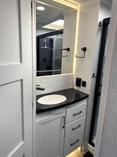 2023 FOREST RIVER RIVERSTONE LEGACY 5TH WHEEL FOR SALE