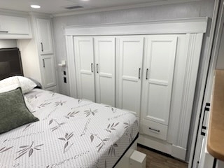 2023 FOREST RIVER RIVERSTONE LEGACY 5TH WHEEL FOR SALE